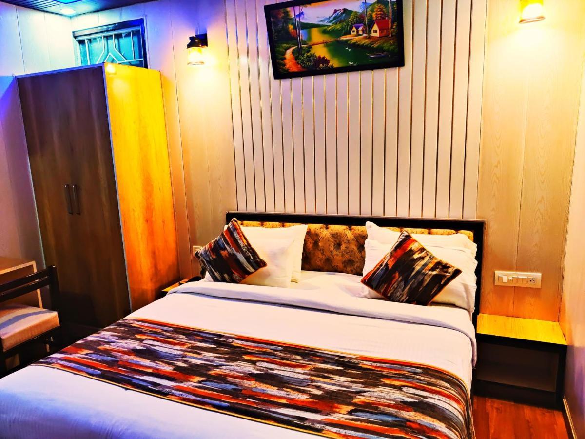 Hotel Bamboo Castle Jaipur Buitenkant foto
