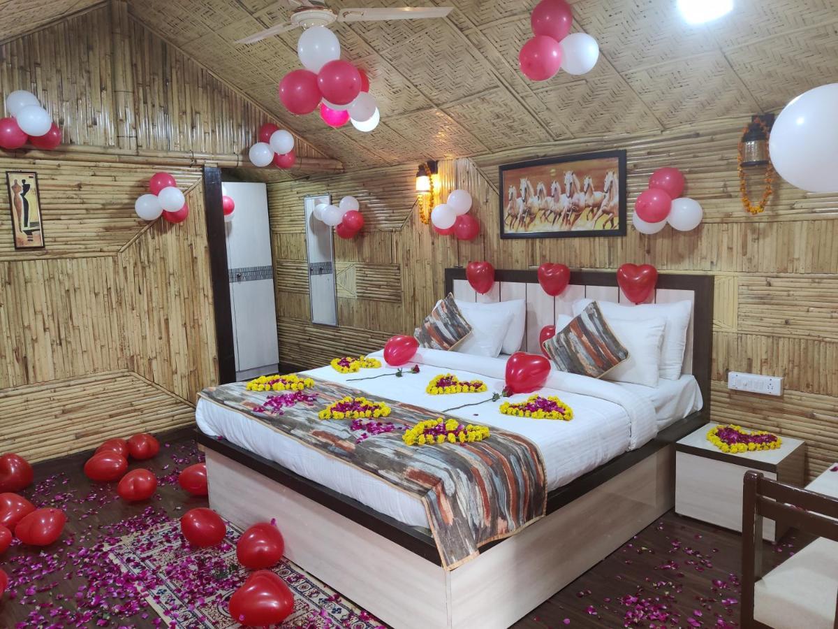 Hotel Bamboo Castle Jaipur Buitenkant foto