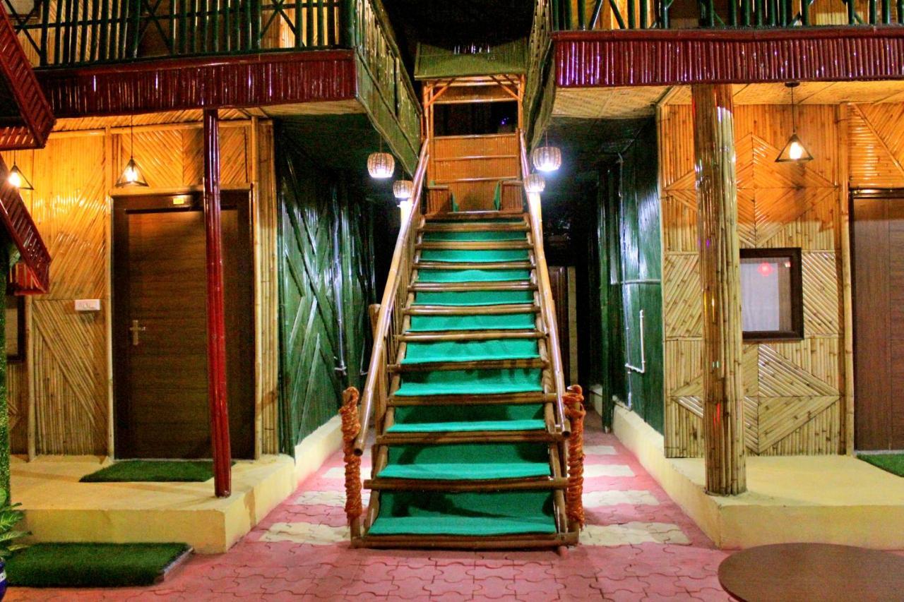 Hotel Bamboo Castle Jaipur Buitenkant foto