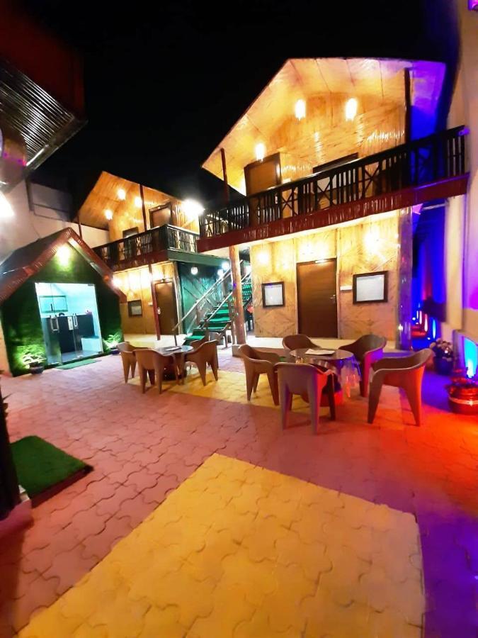 Hotel Bamboo Castle Jaipur Buitenkant foto
