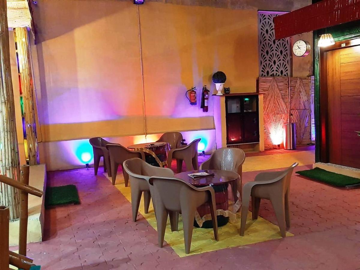 Hotel Bamboo Castle Jaipur Buitenkant foto